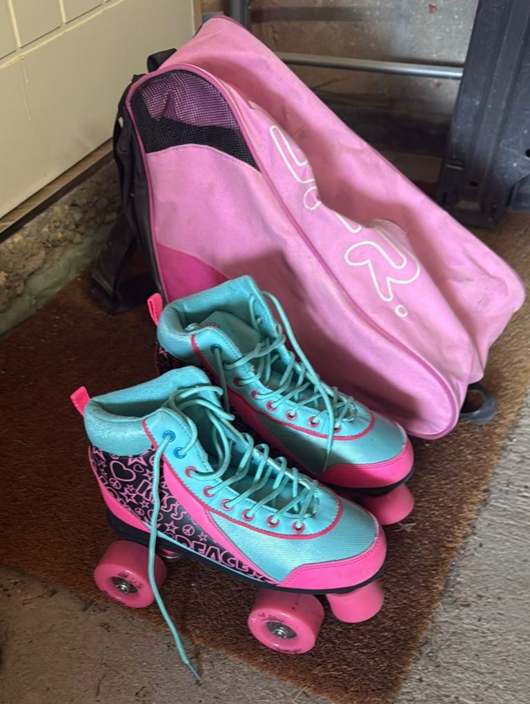 Luscious Retro Quad Roller Skates with SFR skate bag