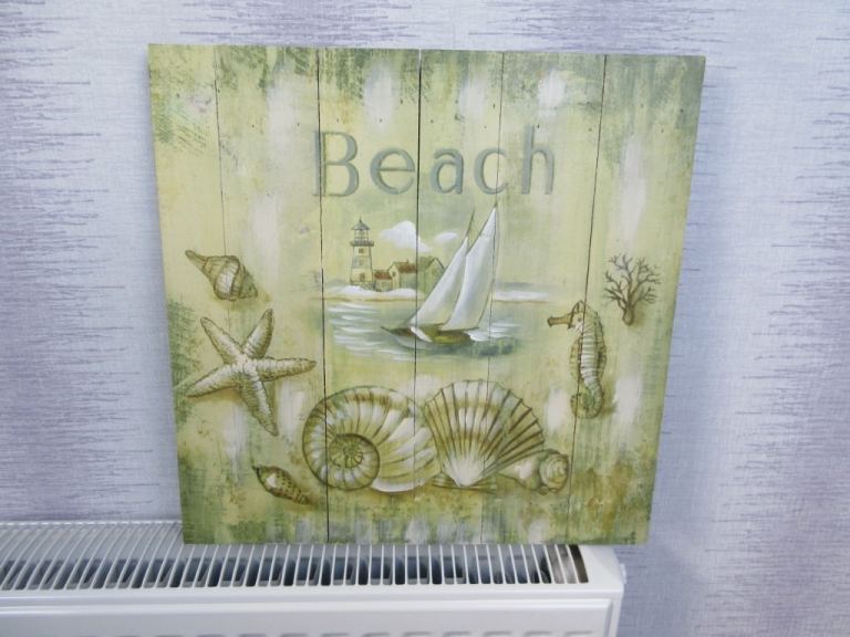 Wooden Slat Painted Beach Picture