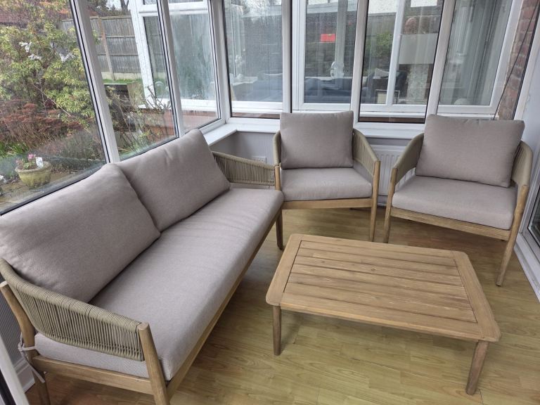 Conservatory furniture 