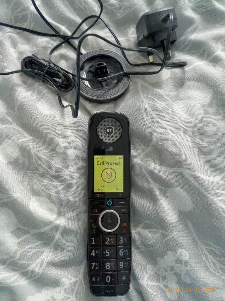 BT/EE Phone Hand Sets and chargers.