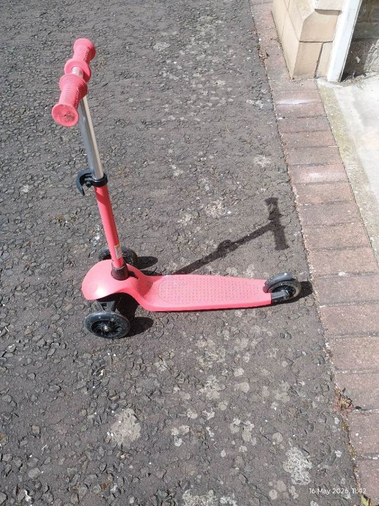 Child's scooter