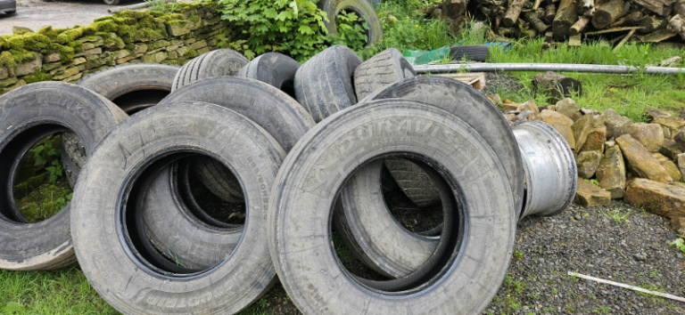 OLD WAGON TYRES FREE