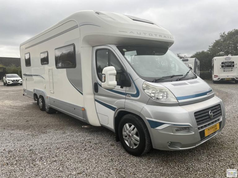 Autotrail Comanche Frontier, 2011, 4 berth rear island bed coachbuilt motorhome