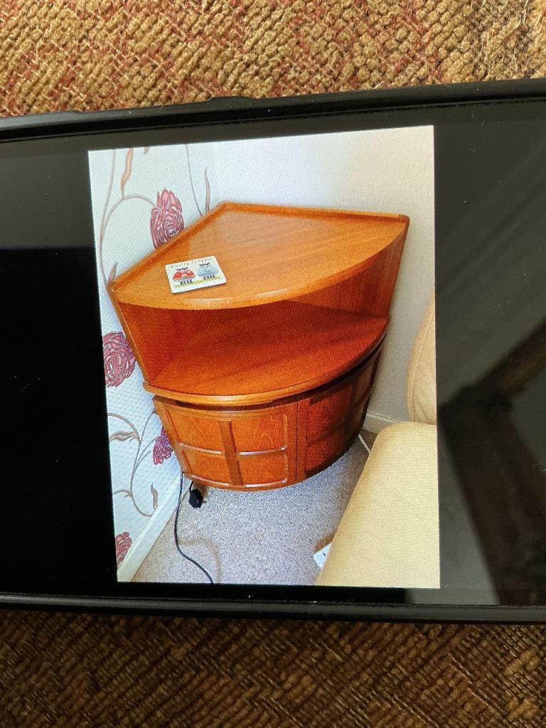 Free free corner cabinet 