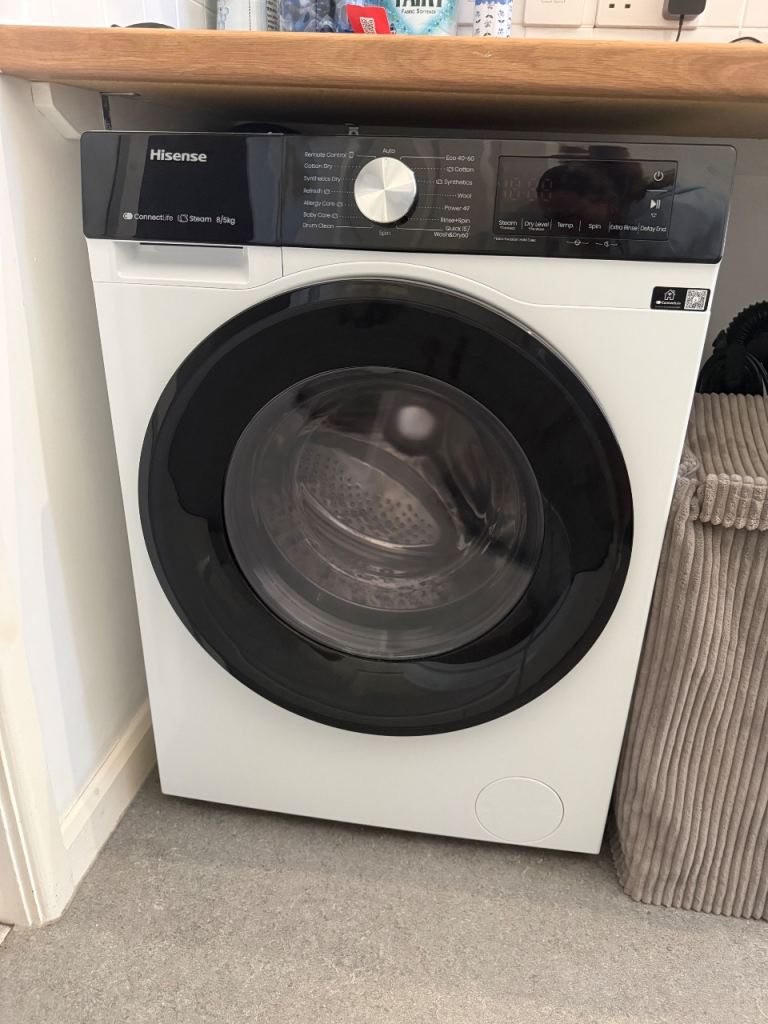 Hisense 8/5kg Washer Dryer - White, Excellent Condition