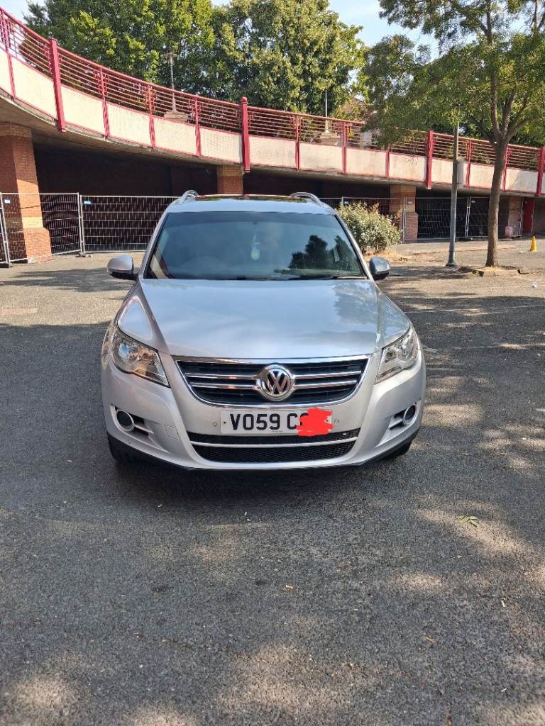 Volkswagen, TIGUAN,  2010, Manual, 1968 (cc), 5 doors