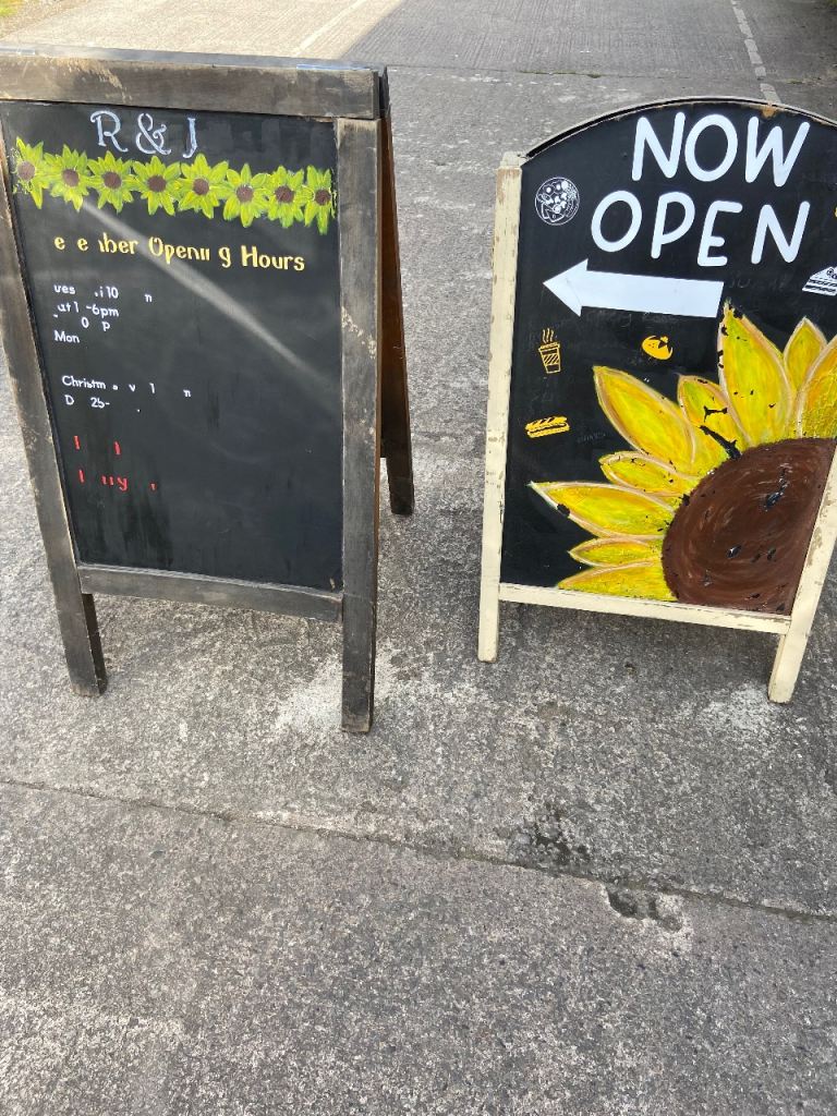 Advertising boards 