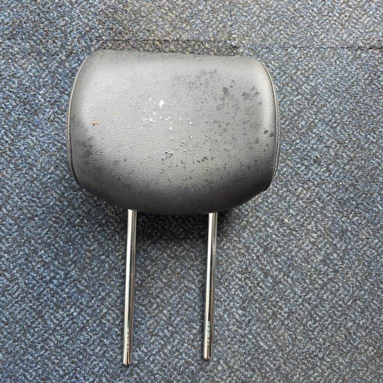 Renault Megane mk3 front seat headrest black leather 