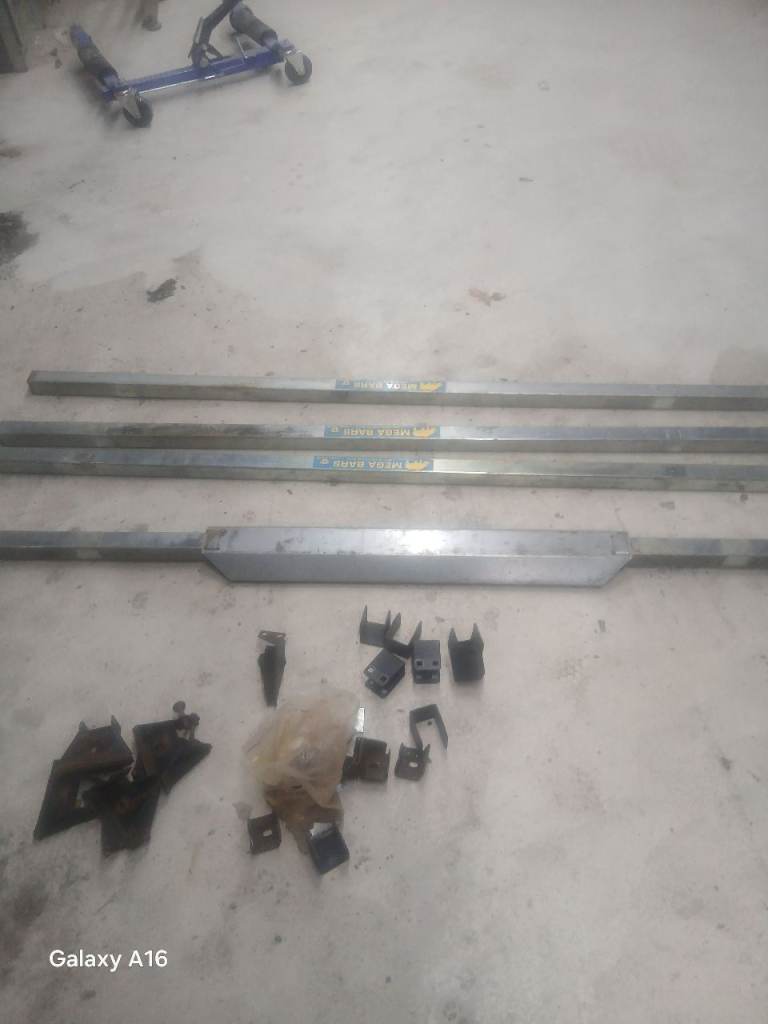 rhino roof bars with fittings 