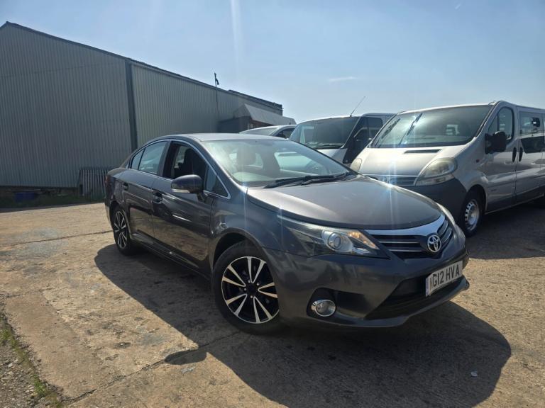 TOYOTA AVENSIS 1.8 PETROL AUTOMATIC 5 DOOR SALOON LPG CONVERTED