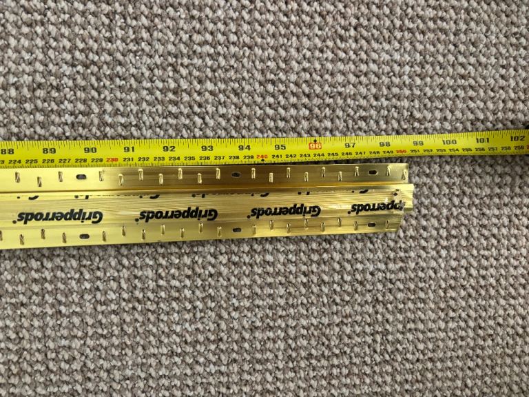Carpet gripper