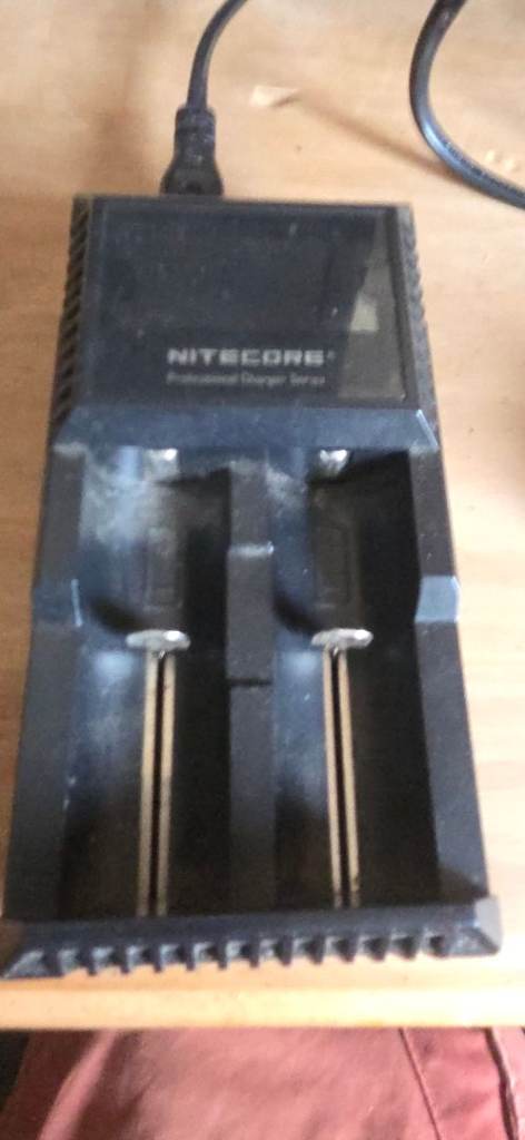 nitecore 2 battery charger