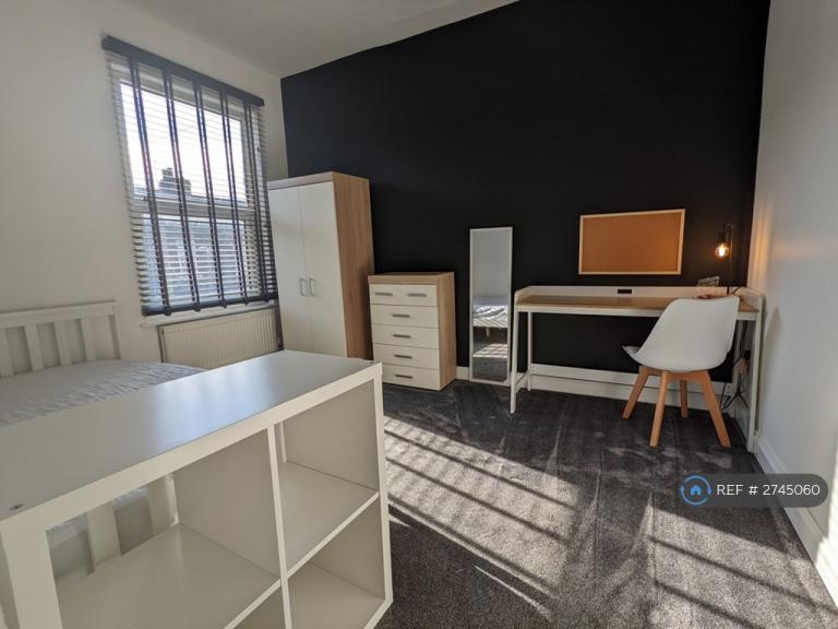 2 bedroom house in Aske Road, Middlesbrough, TS1 (2 bed) (#2745060)