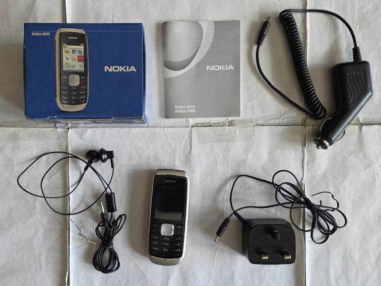 Nokia 1800 Gold Unlocked Boxed With User Guide Wall & Car Charger Hands Free Kit