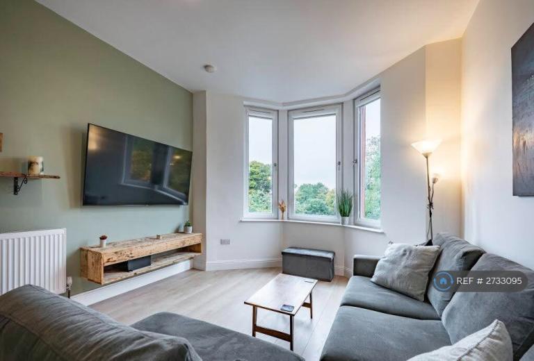 1 bedroom flat in Wellshot Road, Glasgow, G32 (1 bed) (#2733095)