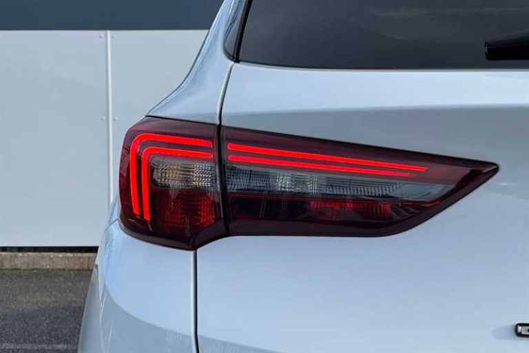 2023 Vauxhall Grandland 1.2 Turbo GS 5dr Auto HATCHBACK PETROL Automatic