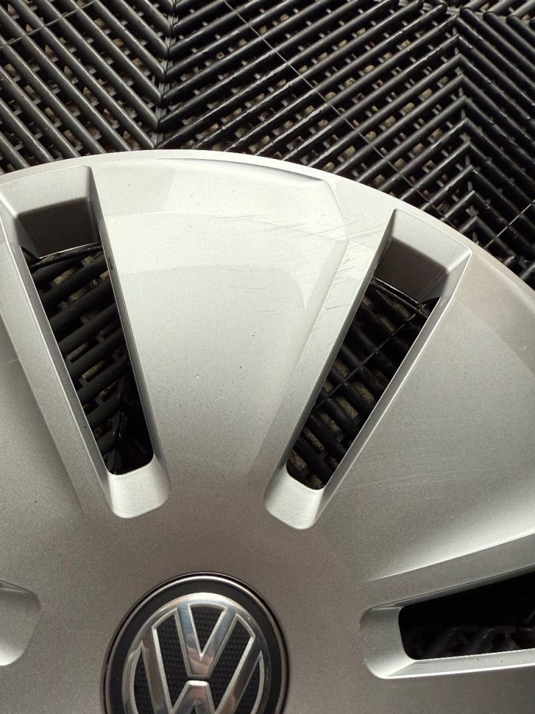 VW Transporter Wheel trim