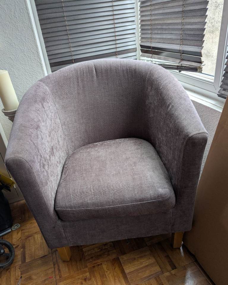 Fabric bucket chair
