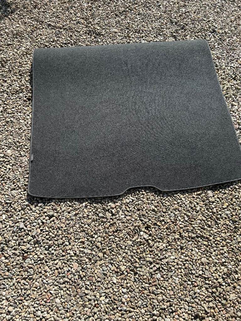 Genuine Boot liner for Volvo XC40 as new