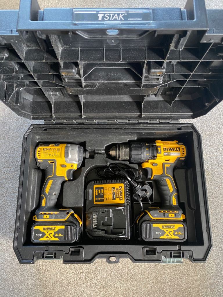 DeWalt twin drill kit brushless/cordless