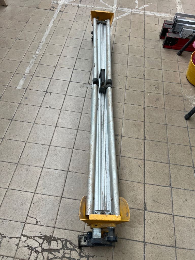 DeWalt DE7023 Saw Stand – Good Condition