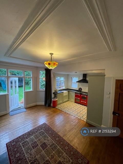 3 bedroom house in Linden Park, Manchester, M19 (3 bed) (#2153294)