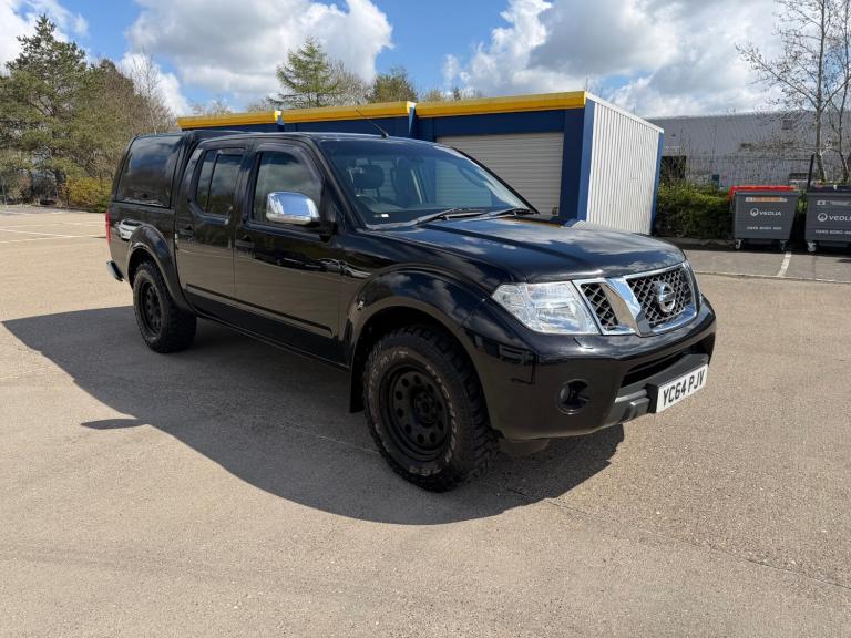 2014 Nissan Navara Double Cab Pick Up Tekna 2.5dCi 190 4WD PICK UP Diesel Manual