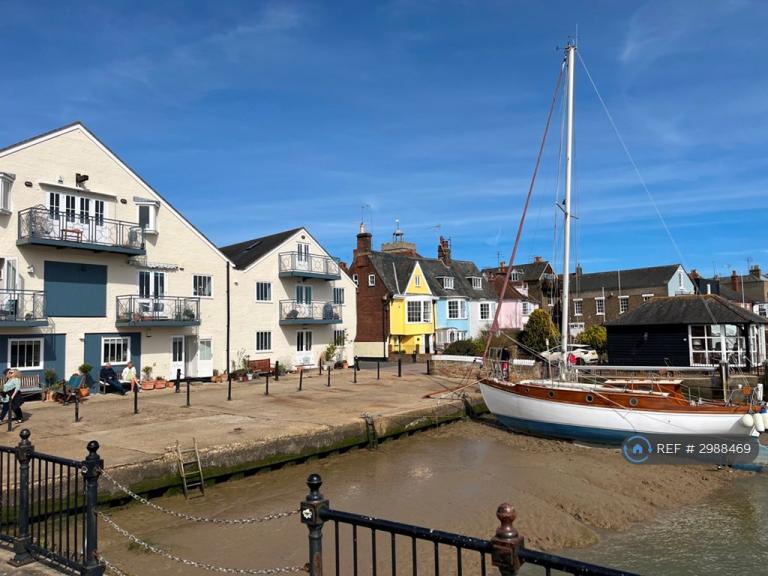 3 bedroom flat in Quay St, Colchester, CO7 (3 bed) (#2988469)