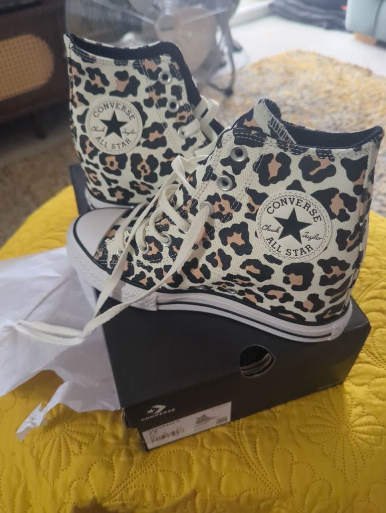 Converse Chuck Taylor All Star Leopard Print High Top Sneakers With Box Size 5.5