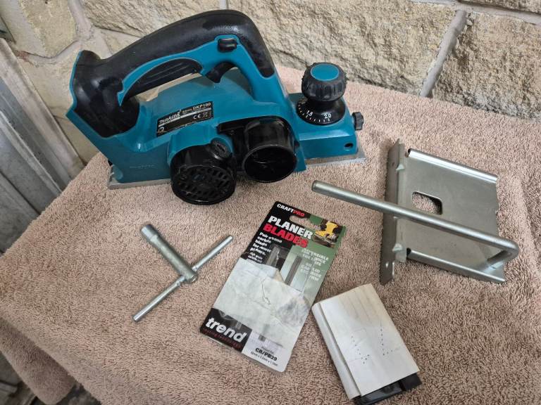 Makita 18v planer 