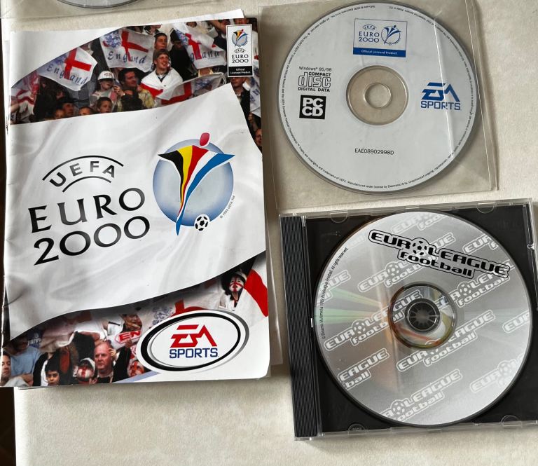 Brand New / New Old Stock (NOS)Platform: PC CD-ROM (Compatible with Windows 98 / Windows 2000)