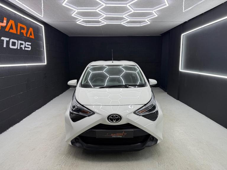 2018 Toyota AYGO 1.0 VVT-i X-Play 5dr HATCHBACK PETROL Manual
