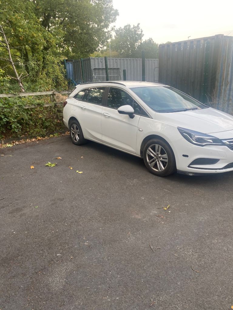 Vauxhall, ASTRA, Estate, 2018, Manual, 1598 (cc), 5 doors