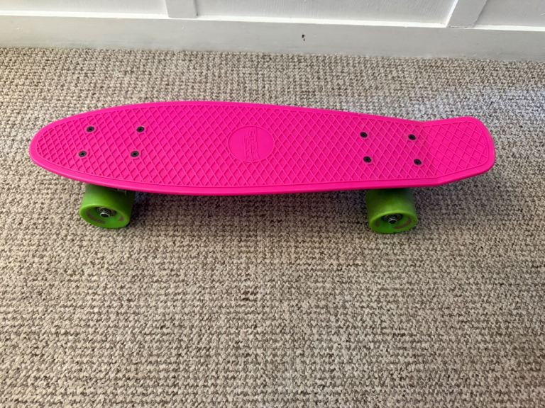 No Fear Junior Girls Boys Cruiser Skateboard 22.5inch / 57 cm