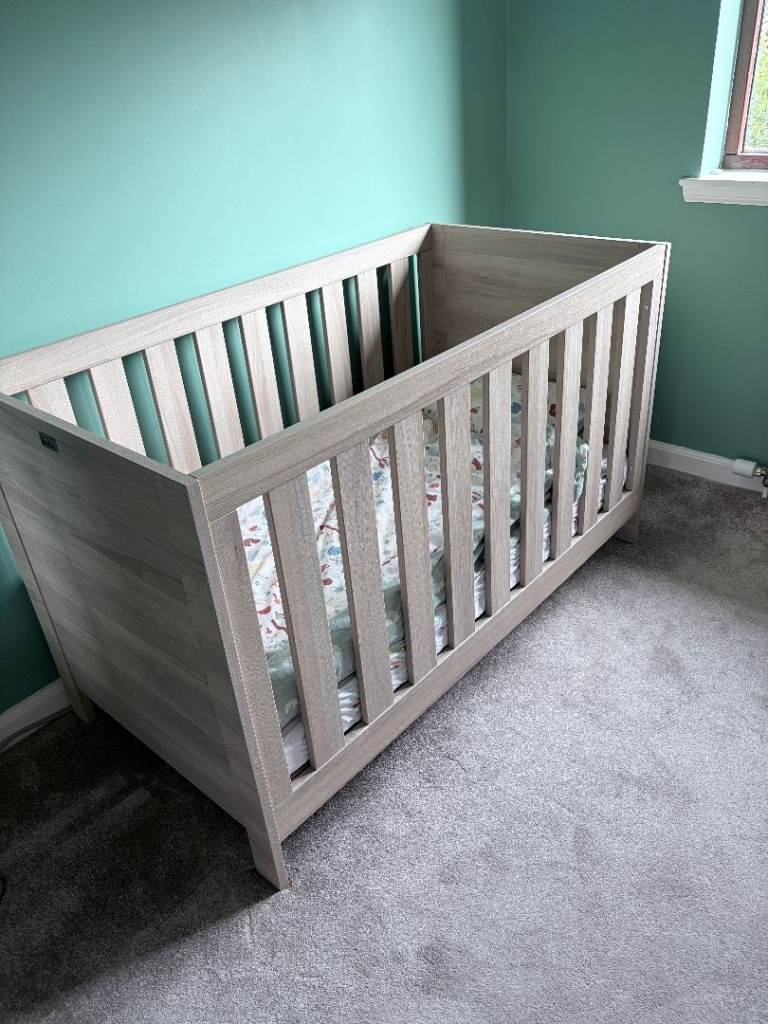 Silver Cross Bromley Oak 3-Piece Nursery Set: Cot/Toddler Bed, Dresser & Wardrobe plus more 