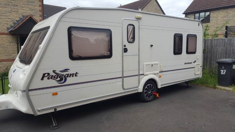 2004 Bailey Pageant Bourdoux 4 birth fixed bed tourer 