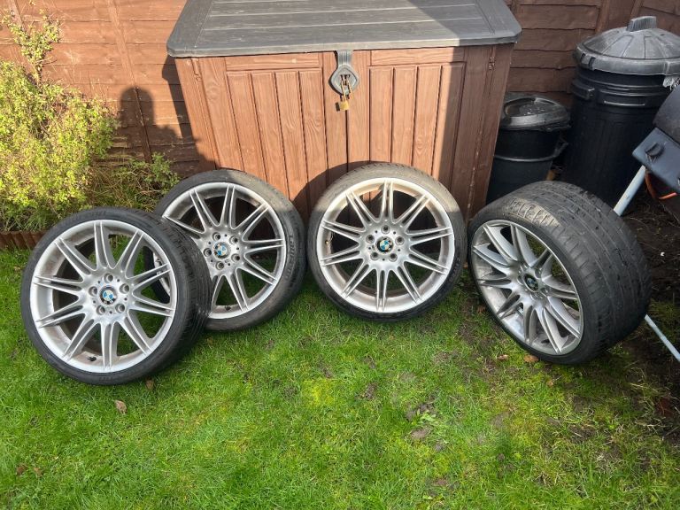 BMW MV3 ALLOY WHEELS AND TYRES 