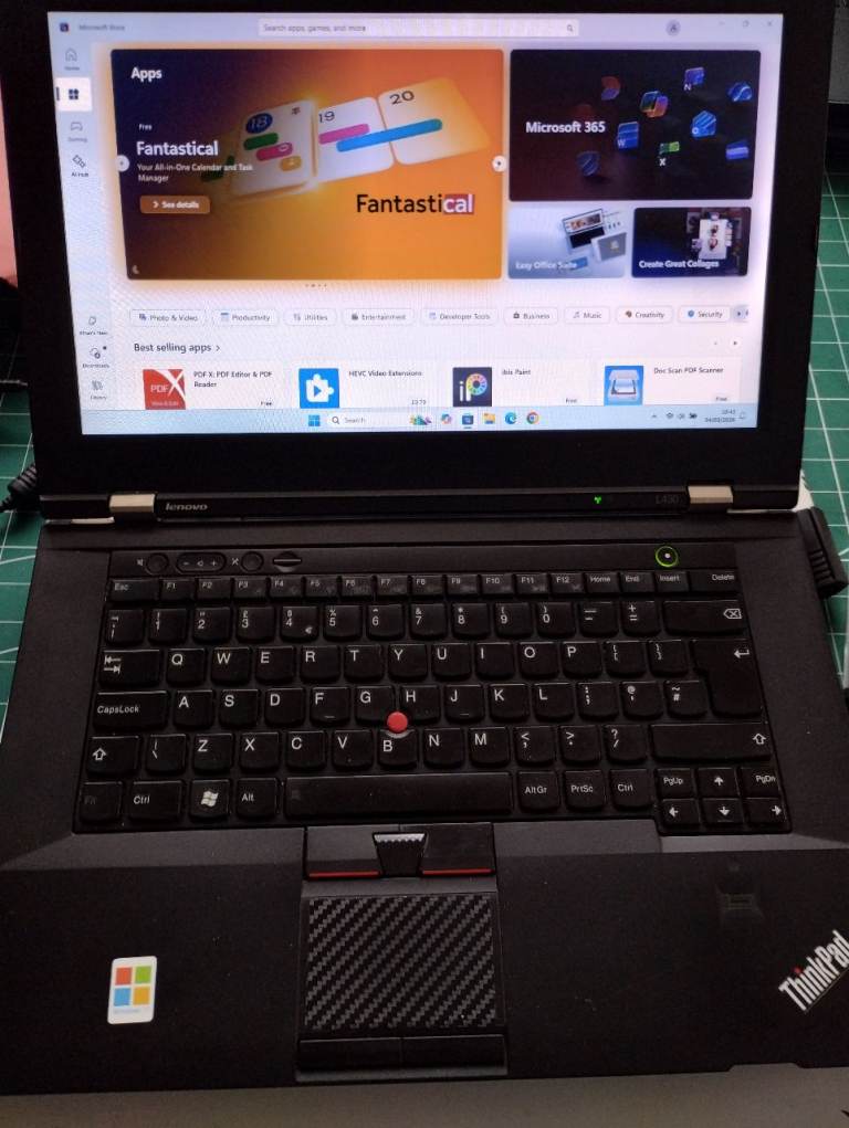 16GB RAM, Lenovo. Windows 11, i5, 150GB SSD, FULL MICROSOFT OFFICE, Webcam, DVD Multi.