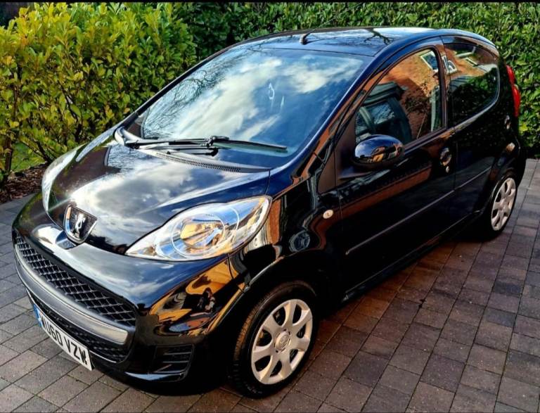 Super low mileage Peugeot 107 Urban 5dr Automatic £20 Tax 