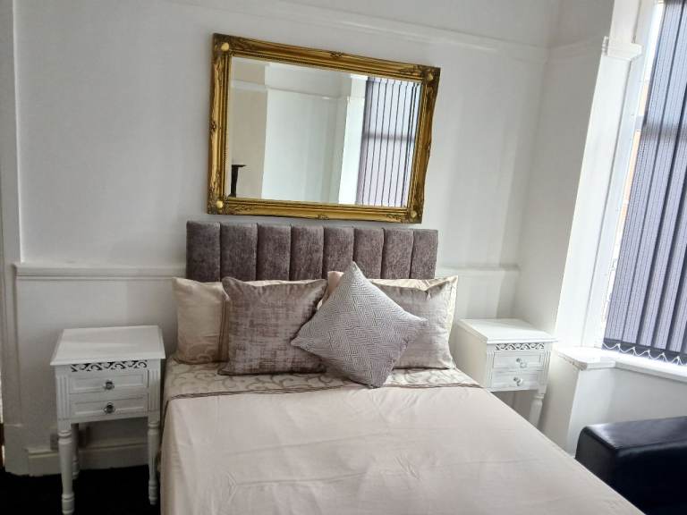 Hotel styled room short stay ex-large room