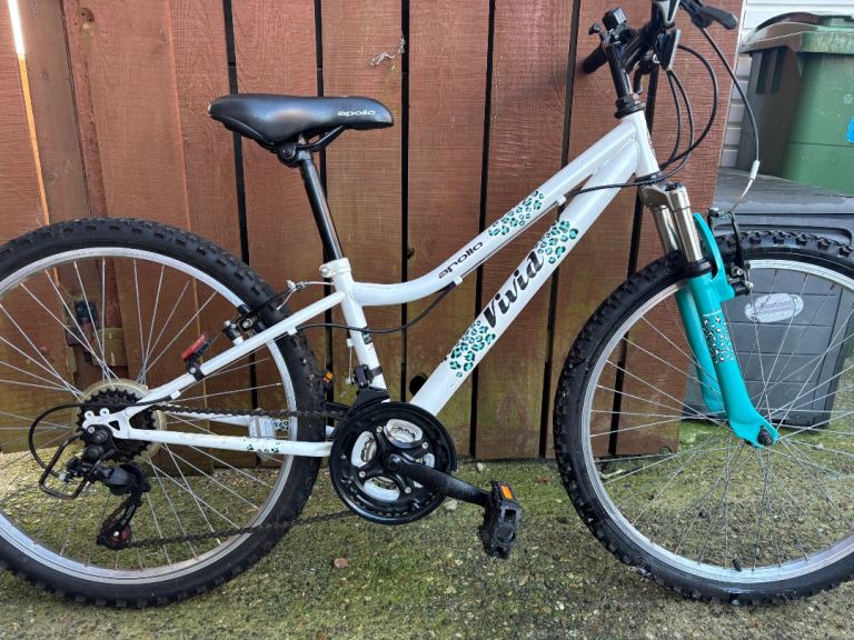 Apollo Vivid Junior Mountain Bike - 24"