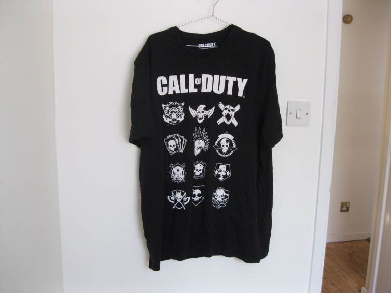 X LARGE SIZE CALL OF DUTY T SHIRT   LEICESTER LE4 5DJ