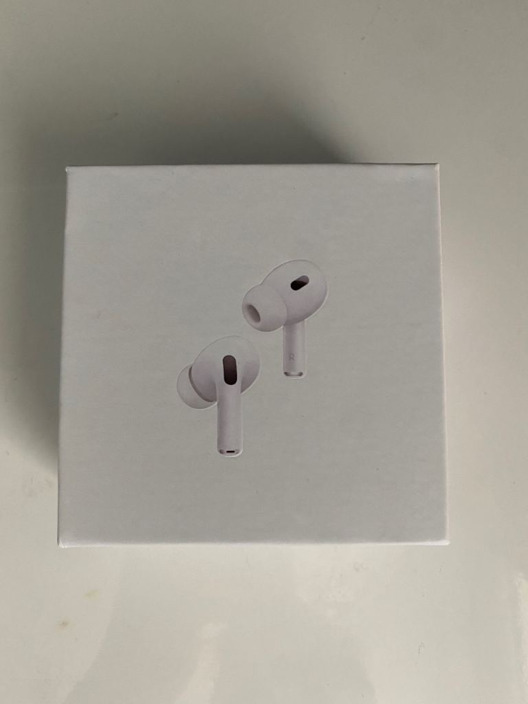 Headphones Perfect Replica.