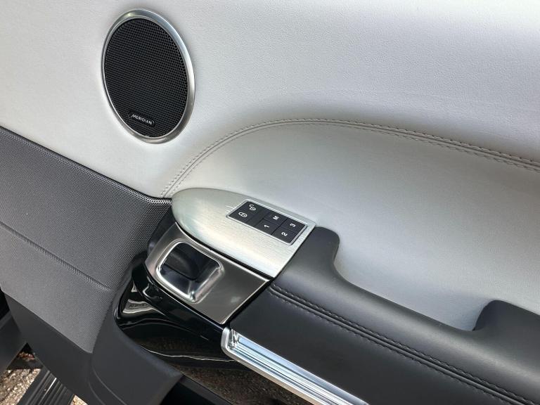 2019 Land Rover Range Rover Sport 5.0 V8 S/C 575 SVR 5dr Auto ESTATE PETROL Automatic