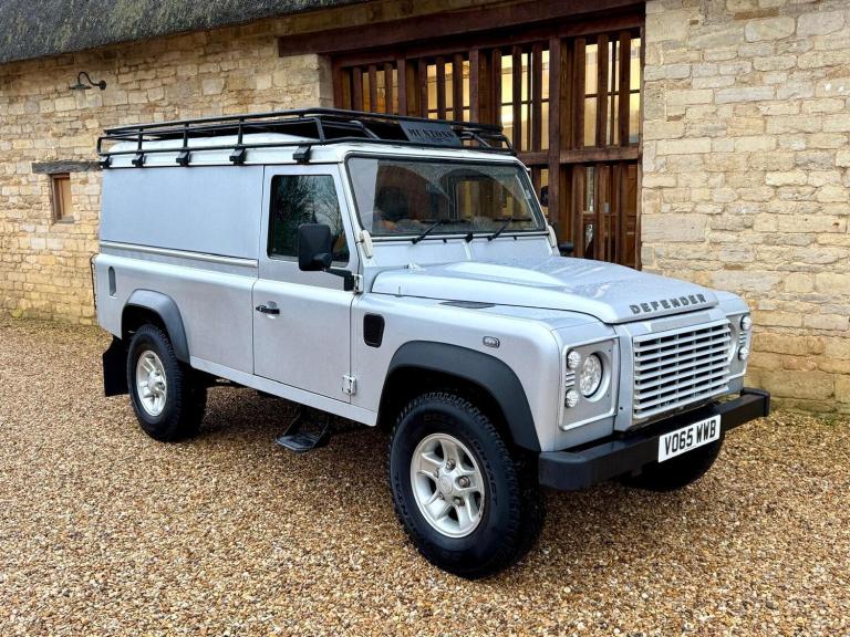 2015 Land Rover Defender Hard Top TDCi [2.2] PANEL VAN Diesel Manual