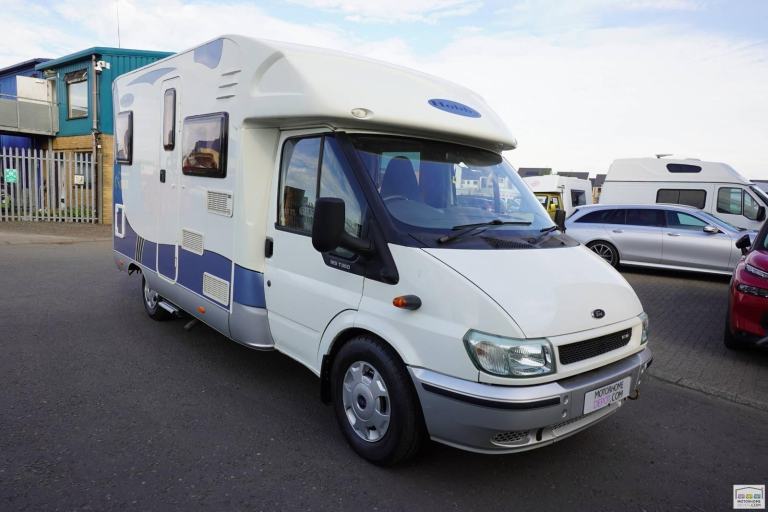 2006 Hobby T555, 3-Berth, 4-Seatbelts, End French Double Bed