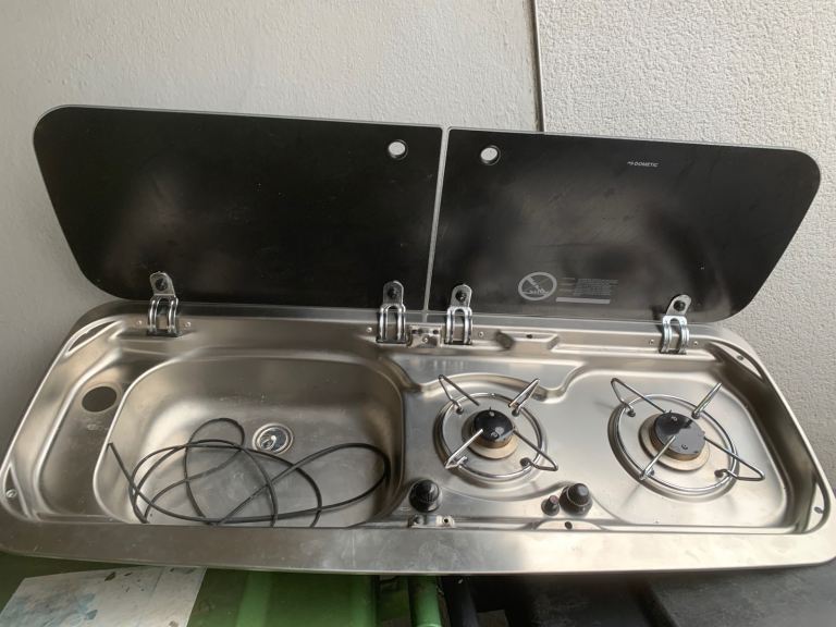 Dometic /smev mo9222s cooker hob and sink 