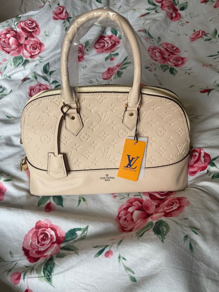 Ladies handbag /shoulderbag 