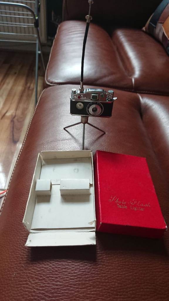 KKW PHOTO FLASH TABLE LIGHTER