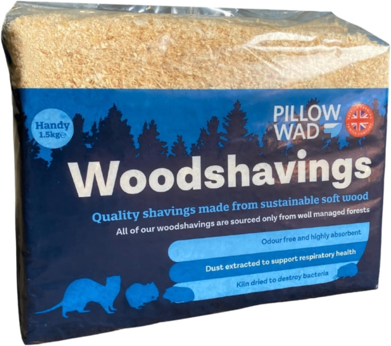 Brand new sealed pack: 1.5kg Wood Shavings for small animal bedding